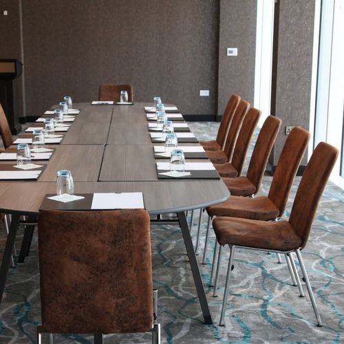 Sedia contemporanea - EVOSA CONGRESS - burgessfurniture - da interno / in tessuto / con supporto in acciaio