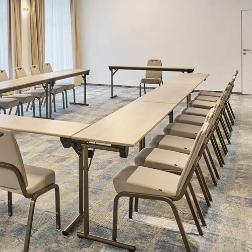 Tavolo da conferenza contemporaneo - SYSTEM-C - burgessfurniture - in legno / in acciaio / con supporto in acciaio