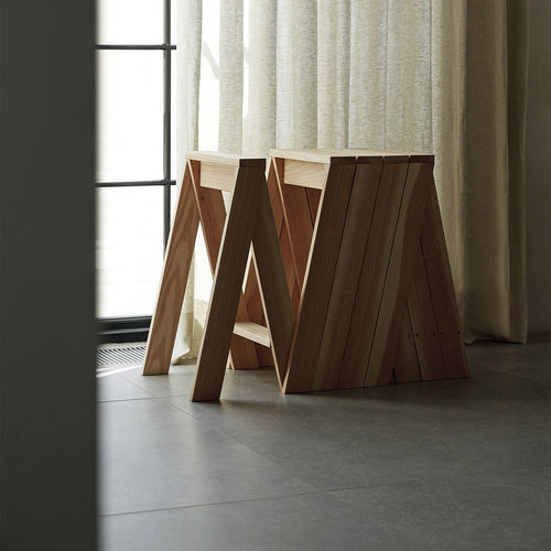 Sgabello contemporaneo - ISHINOMAKI  - AUDO - in legno / con supporto in legno / giallo