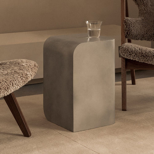 Tavolo d'appoggio contemporaneo - VOLUME - AUDO - in alluminio / con supporto in alluminio / quadrato