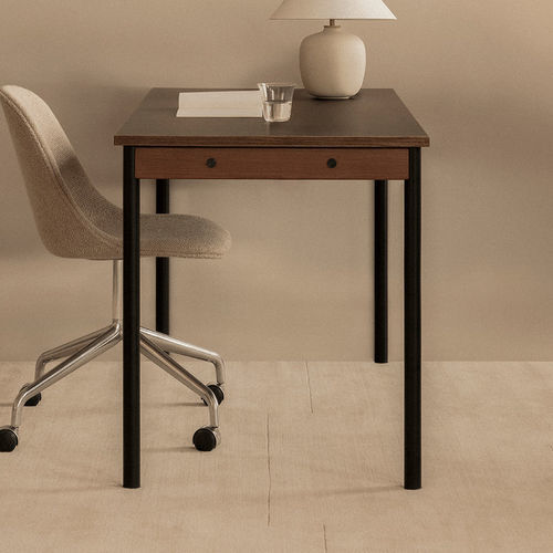 Tavolo contemporaneo - CO - AUDO - in rovere / in laminato / con supporto in acciaio