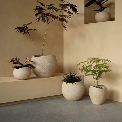 Vaso da giardino in gres - PLANTAS - AUDO - rotondo / per uso residenziale / beige