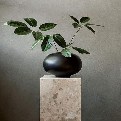 Vaso contemporaneo - SURROUND - AUDO - in legno massiccio / da tavolo / marrone