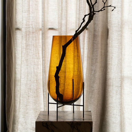Vaso contemporaneo - ÉCHASSE - AUDO - in vetro fumè / in ottone / da tavolo