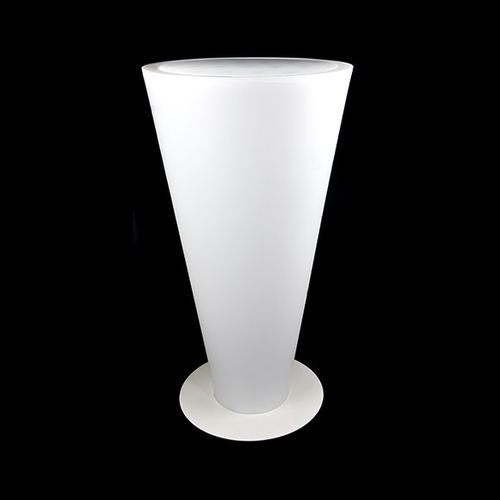 Tavolo alto contemporaneo - GUILLAUME - ROTOMOD DESIGN - in polietilene rotostampato / con base in polietilene / rotondo