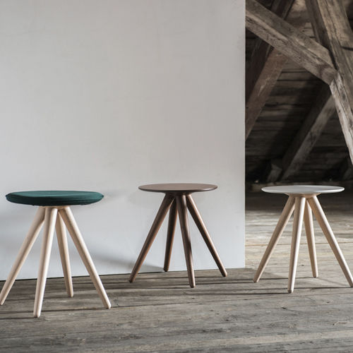 Tavolino basso contemporaneo - FAT FLAT  - LINA furniture - in legno / con supporto in quercia / con supporto in legno massiccio