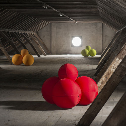 Pouf design originale - THE BALL MODULAR - LINA furniture - in tessuto / in poliestere / tondo