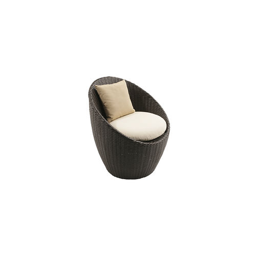 Sedia da giardino contemporanea - RUBY - Rattan House - in rattan / girevole / per uso residenziale