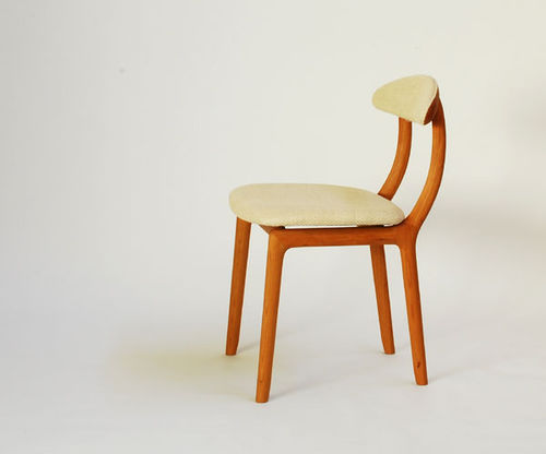 Sedia contemporanea - KAKI NO ISU - Miyazaki Chair Factory - da interno / in tessuto / in legno