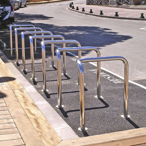 Rastrelliera per biciclette a pavimento - TRAM - URBAN-NT - per spazi pubblici / in acciaio inossidabile / professionale