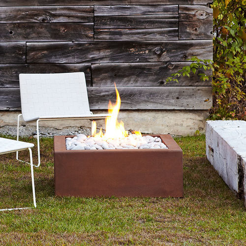 Braciere da giardino a gas - Bento - PALOFORM - in corten / in vetro temprato / quadrato