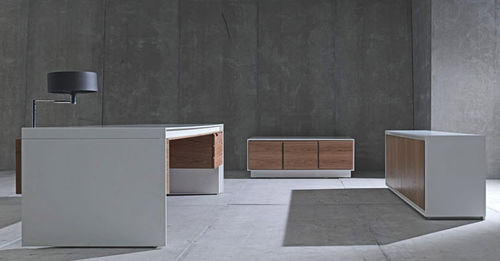Scrivania direzionale - MASSIVE - Ersa - contemporanea / in legno / con contenitore