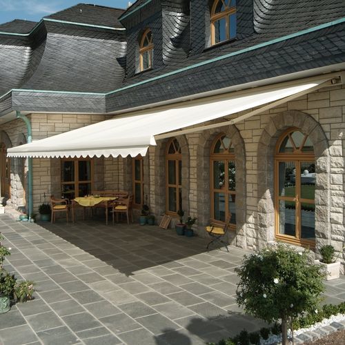 Tenda da sole a proiezione - 330 - Kadeco Sonnenschutzsysteme GmbH - a motore / contract / per terrazza