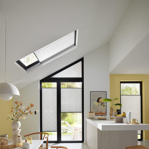 Tenda avvolgibile plissettata - ROOFLIGHT  - Kadeco Sonnenschutzsysteme GmbH - per finestra da tetto / in tessuto / contract