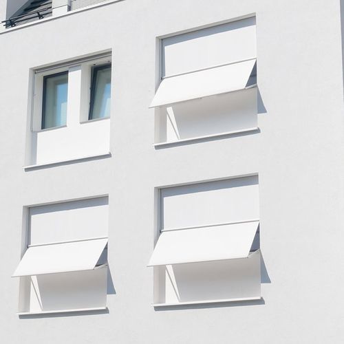 Tenda da sole a proiezione - MARKISOLETTES - Kadeco Sonnenschutzsysteme GmbH - manuale / a motore / contract
