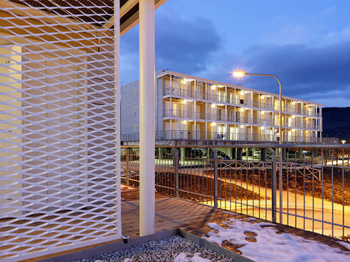 Casa prefabbricata - SOCIAL HOUSING - ILLE Case in legno - ecologica / contemporanea / a due piani