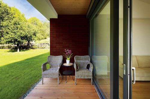 Rivestimento di facciata in mattoni - BROWN-GLAZED - King klinker - in clinker / liscio
