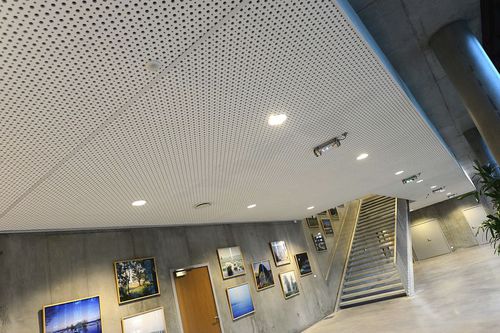 Controsoffitto in gesso - Spacing - a quadrotte / acustico / perforato
