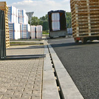 Canaletta a fessura - BG-SL PROFILE I-1 - BG Graspointner - in calcestruzzo fibrorinfrozato / per strade
