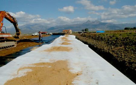 Geotessile tessuto - MACTEX ®  - BIANCHINI INGENIERO - in fibra di polipropilene / drenaggio sotto pavimento / sotto pavimento