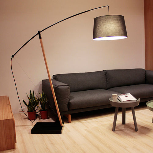 Lampada da terra - ARCHER - Seeddesign - in acciaio / in tessuto / in faggio