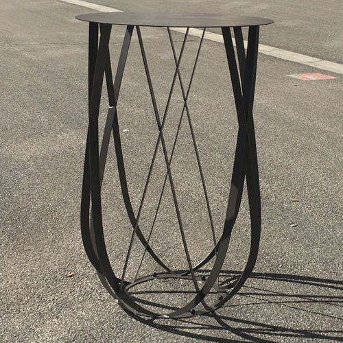 Tavolo alto contemporaneo - Croisements - Objets Publics - in acciaio termolaccato / con supporto in acciaio termolaccato / rotondo