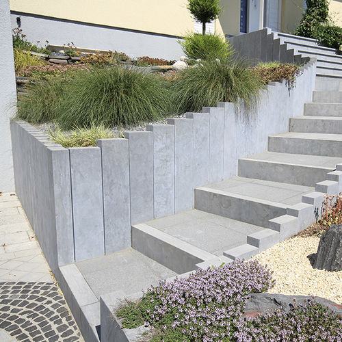 Recinzione a lamelle - MONJA - Bauma-stone - da giardino / in pietra naturale / contemporanea