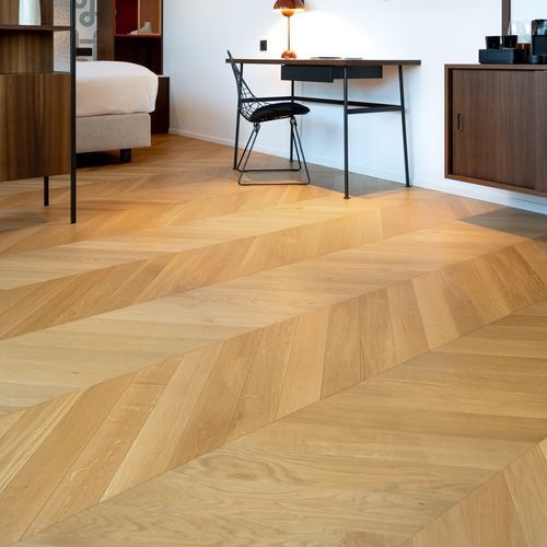 Parquet multistrato - ATELIER - A15635 - lalegno - in rovere / a spina di pesce / liscio