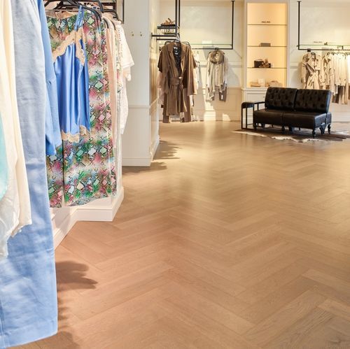Parquet multistrato - ATELIER - A14648 - lalegno - in rovere / a spina di pesce / liscio