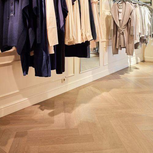 Parquet multistrato - ATELIER - A14699 - lalegno - in rovere / a spina di pesce / liscio
