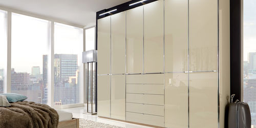 Armadio ad angolo - SHANGHAI - Wiemann - contemporaneo / in legno / a porte scorrevoli