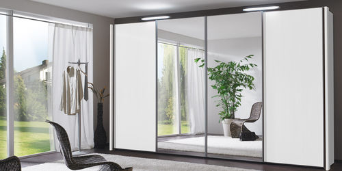 Armadio contemporaneo - MIAMI   - Wiemann - in legno / a porte scorrevoli / a specchio