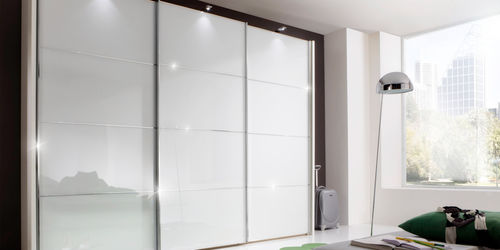 Armadio contemporaneo - MIAMI 2  - Wiemann - in legno / in vetro / a porte scorrevoli
