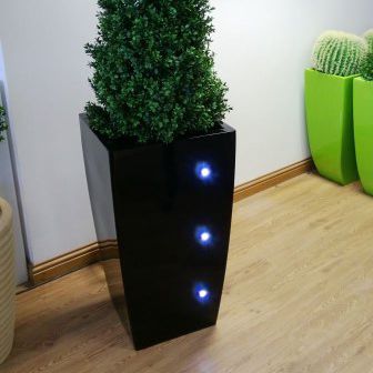Fioriera in composito - KUBIK LED - Livingreen design - cubo / luminosa / contemporanea