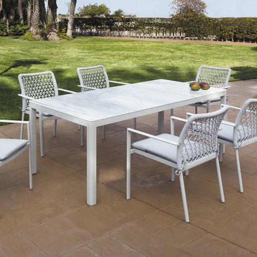 Tavolo da pranzo contemporaneo - VERONA - ARKIMUEBLE - in vetro / con supporto in alluminio / rettangolare