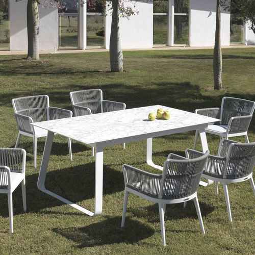 Tavolo da pranzo contemporaneo - SIENA - ARKIMUEBLE - in cristallo / con supporto in alluminio / rettangolare