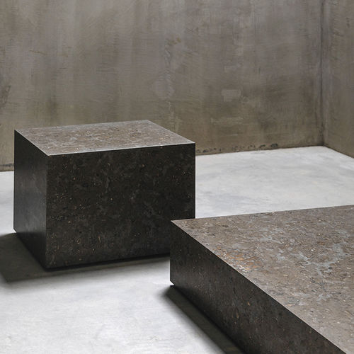 Comodino contemporaneo - EDGE H ATLANTIC BLUE LIMESTONE - MAAMI HOME - in marmo / con supporto in marmo / rettangolare