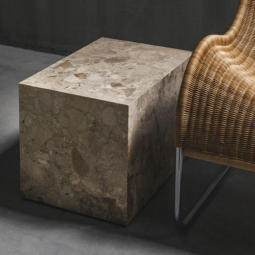 Tavolo d'appoggio contemporaneo - EDGE H KUNIS BRESCIA - MAAMI HOME - in marmo / con supporto in marmo / rettangolare