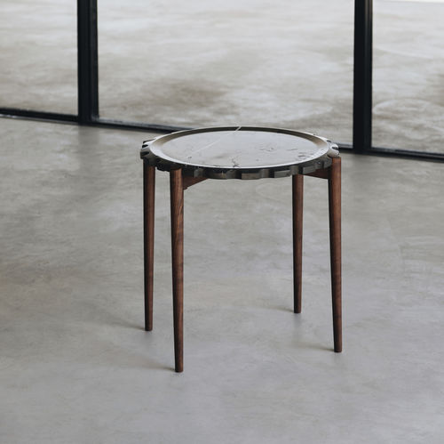 Tavolo d'appoggio contemporaneo - CLOCK GREY KENDZO - MAAMI HOME - in marmo / con supporto in noce / con supporto in legno massiccio