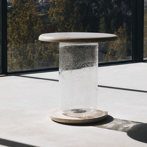 Tavolo d'appoggio contemporaneo - BUBBLE TRAVERTINE - MAAMI HOME - in vetro soffiato / in marmo / con supporto in vetro