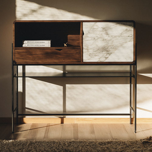 Credenza con piedi alti - Rich S - MAAMI HOME - contemporanea / in noce / in acciaio con rivestimento a polvere
