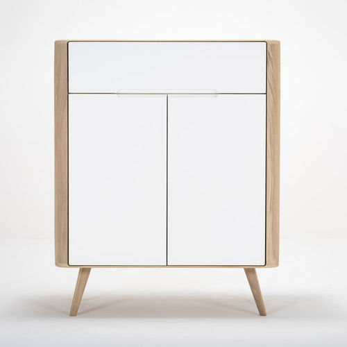 Credenza alta - ENA DRESSER ONE - Gazzda - contemporanea / in rovere / in MDF