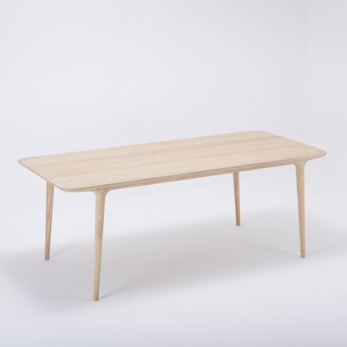 Tavolo contemporaneo - FAWN - Gazzda - in rovere / rettangolare