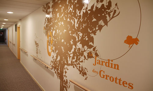 Adesivo da parete con testo - EHPAD CAMBRAI - Atelier d'Art Osmoze - Design & décoration murale - natura / per edifici pubblici / di segnalazione