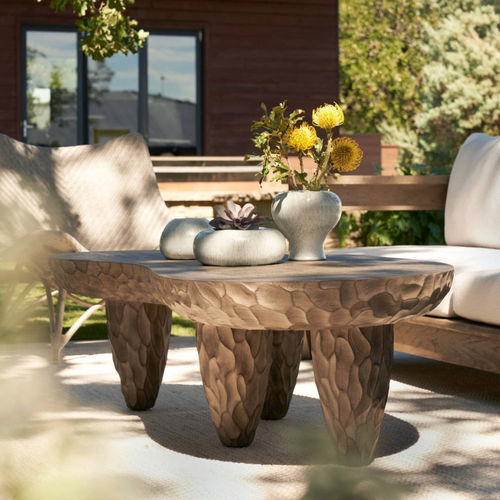 Tavolino basso contemporaneo - CUZCO - Arteriors Home - in teak / con supporto in teak / curvo