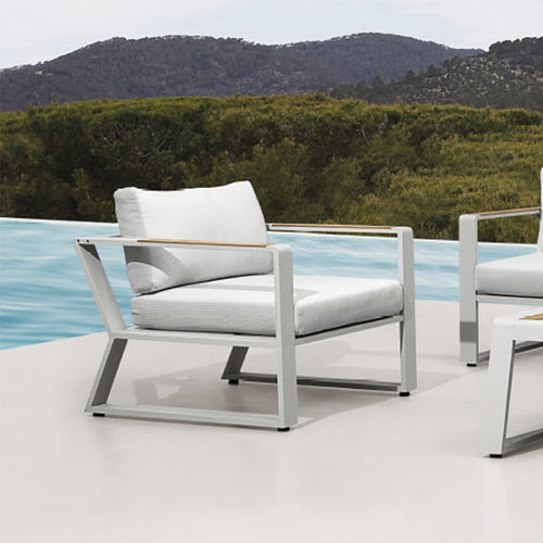 Poltrona contemporanea - EXEE PRO - Higold - in Sunbrella® / in alluminio / con cuscino rimovibile