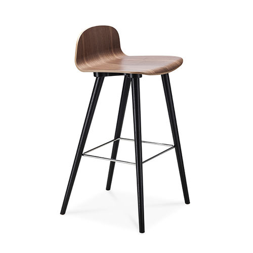 Sgabello da bar design scandinavo - BOSTON - Danerka - in pelle / in faggio / in noce