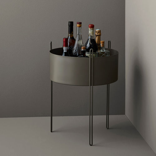 Vaso da giardino in metallo - PIDESTALL - WOUD - rotondo / per uso residenziale