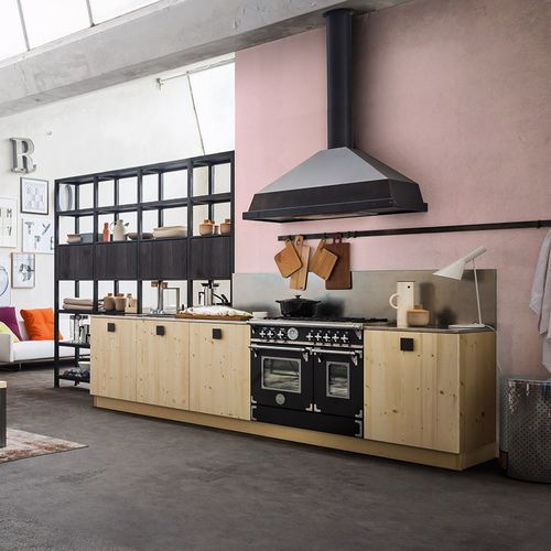 Cucina contemporanea - FLY - MOSJØEN - Callesella - in legno massiccio / in metallo / con impugnature