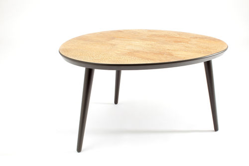 Tavolino basso contemporaneo - AFELIO - SIKALINDI - in legno / ovale / per uso residenziale